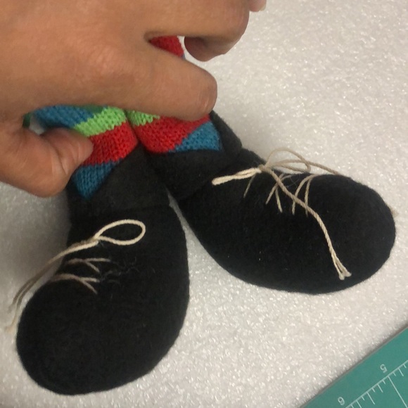 Hobby Lobby Elf - Picture 10 of 12